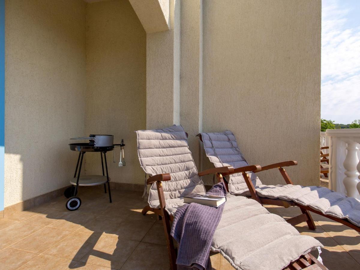 Holiday Home Casa Albertina-2 By Interhome Martina Luaran gambar